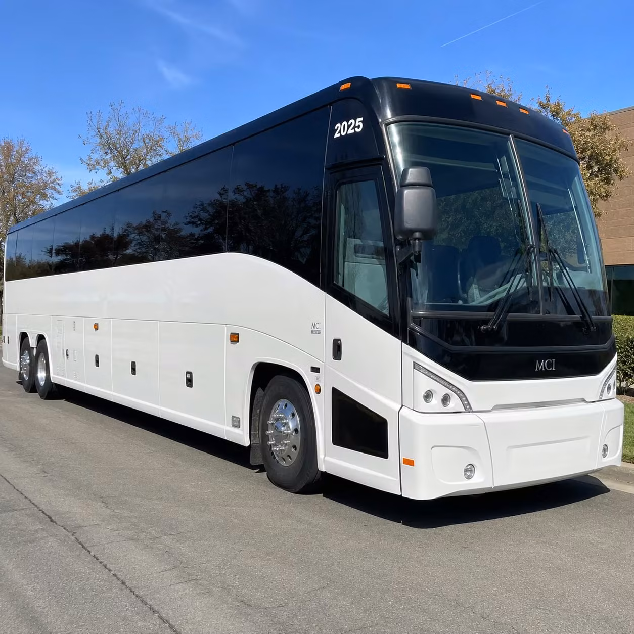 corporate event bus rentals for anchorage conferences and conventions
