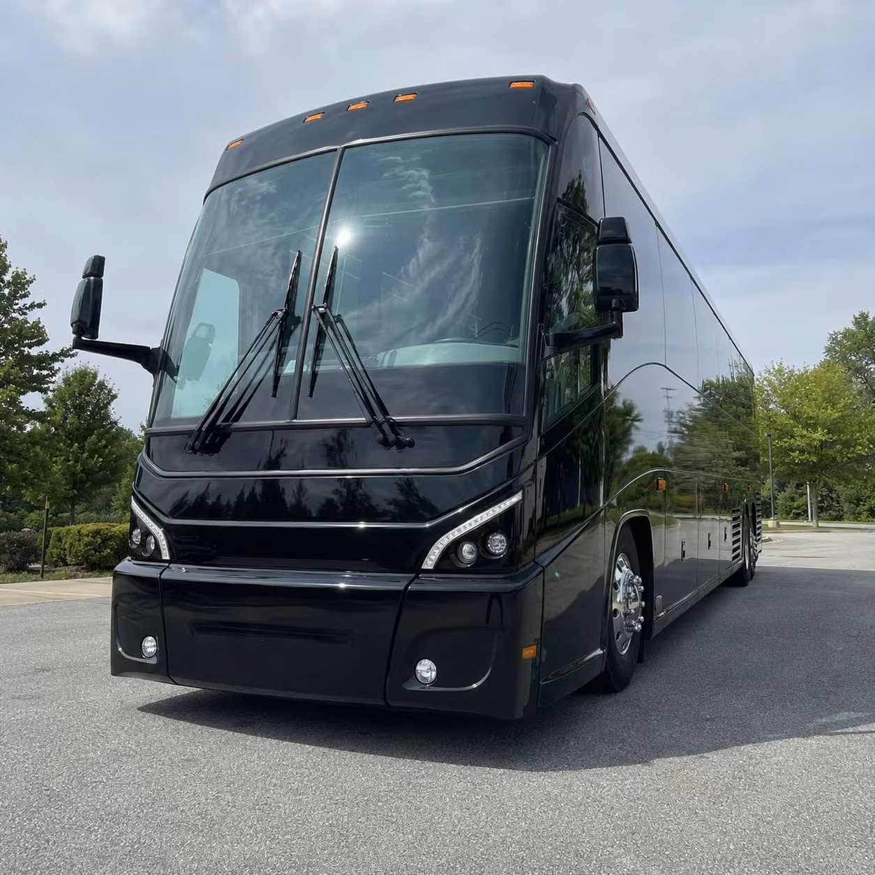 transporting veterans and medical personnel to alaska va facilities
